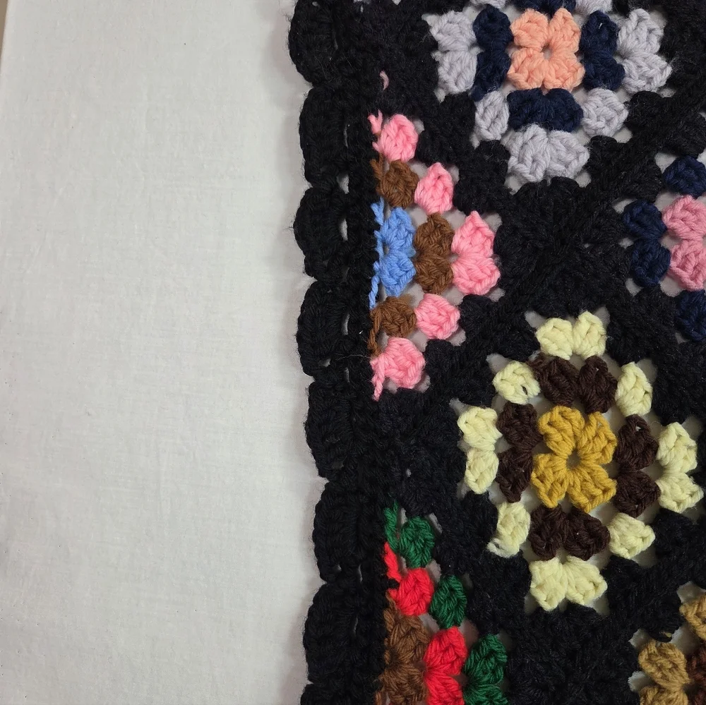 Handmade Crochet‎ Granny Square Blanket Afghan Black Multicolor Boho 41x68